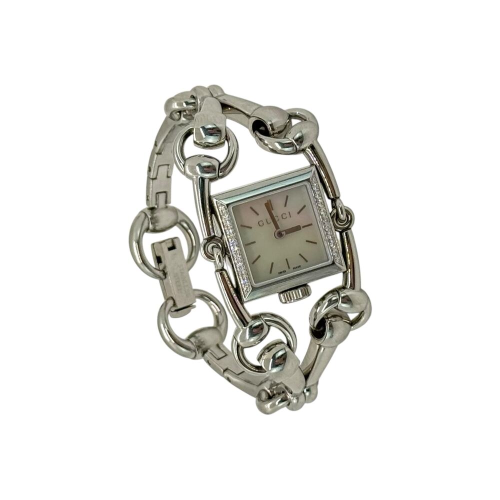 Gucci Signoria Diamond Bezel Watch